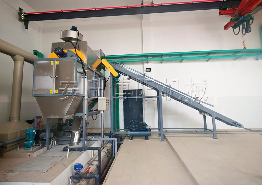 三氯化鐵自動拆包機無塵 山東粉體自動拆袋機使用現場